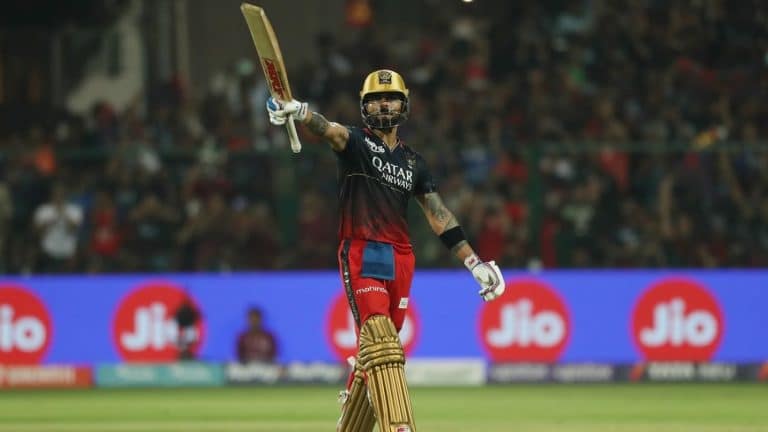 Virat Kohli, Faf du Plessis help RCB brush aside Mumbai Indians