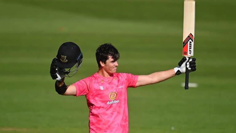 Ali Orr swaps Sussex for Hampshire after signing multi-year deal