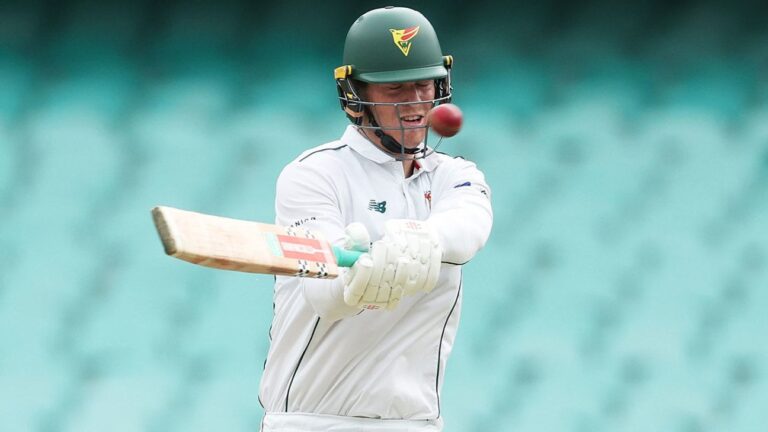 Owen leads Tasmanian comeback after Neil-Smith finishes with seven