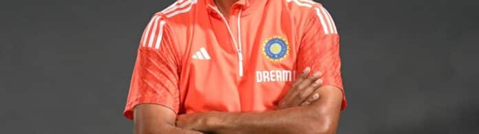 Rahul Dravid to remain as India coach