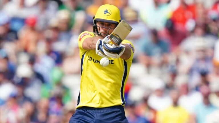 Ross Whiteley rejoins Derbyshire from Hampshire