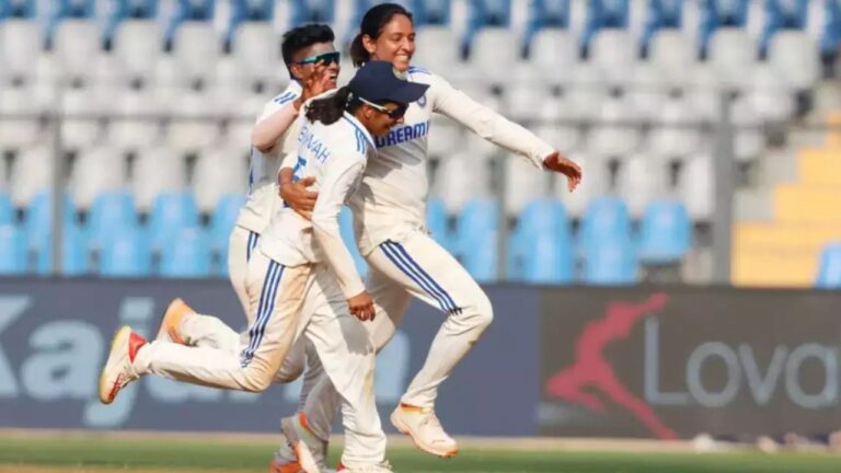 IND-W vs AUS-W: ‘Harry Di has a golden arm’ – Deepti Sharma hails Harmanpreet Kaur’s bowling