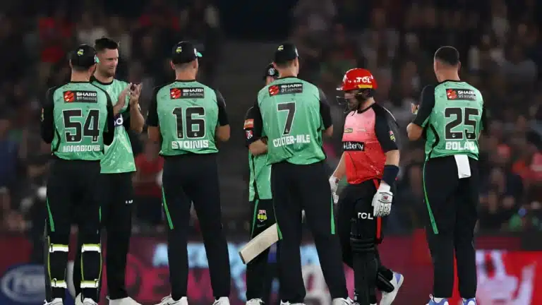 BBL 2023-24: Watch – Aaron Finch receives guard of honor from Melbourne Stars in his latest outing