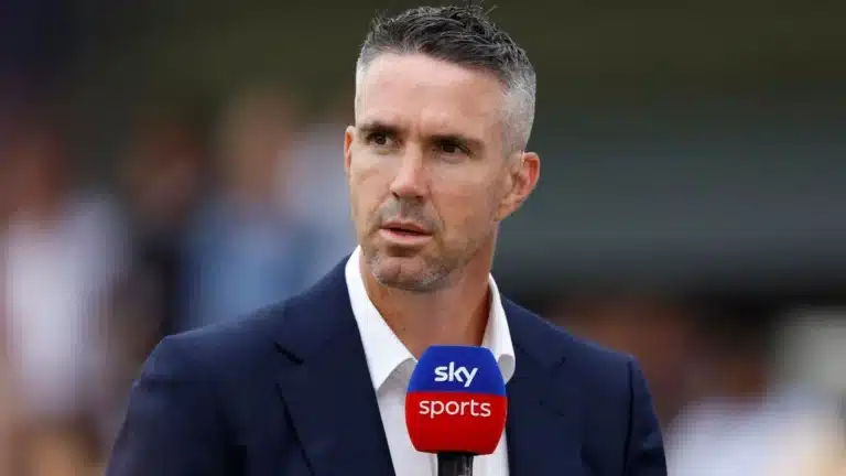 Kevin Pietersen begs Ben Stokes to bowl Joe Root;  England captain complies and Root catches Yashasvi Jaiswal in the first over