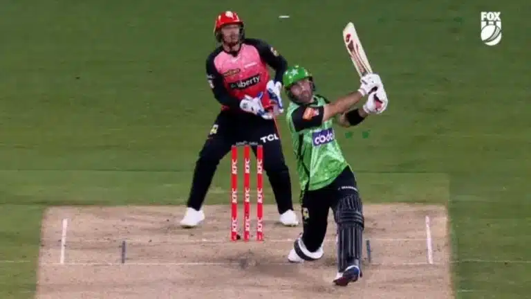 Watch: Glenn Maxwell hits Adam Zampa for three consecutive sixes in Melbourne Stars vs Melbourne Renegades BBL match