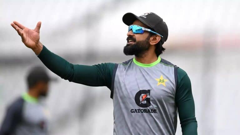 Mohammad Hafeez vows to expose Pakistan cricket after parting ways with PCB