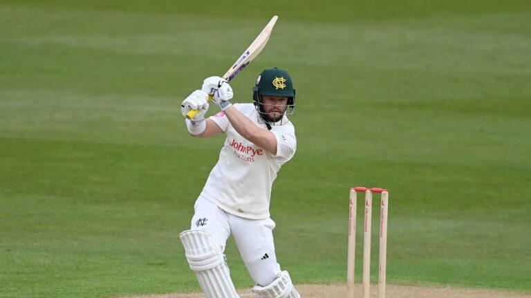 Ben Duckett's dazzling double century puts Notts in control