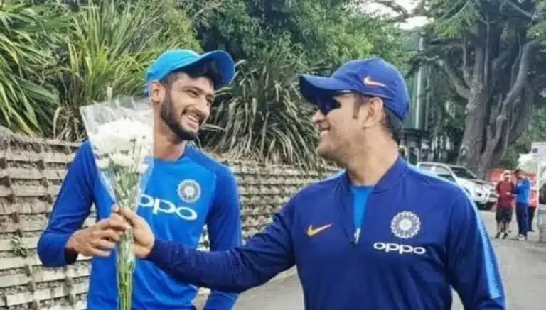 Did Khaleel Ahmed insult MS Dhoni? Pacer denies calling former captain elder brother and friend Did Khaleel Ahmed insult MS Dhoni? Pacer denies calling former captain elder brother and friend