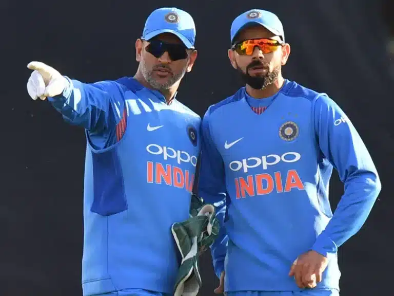 "MS Dhoni reduced all risks, Virat Kohli asked batsmen to take extra responsibility"-Sanjay Bangar