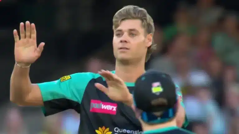 Watch: Spencer Johnson’s unplayable yorker surprises Tim Seifert for the golden duck in BBL 2024-25 clash