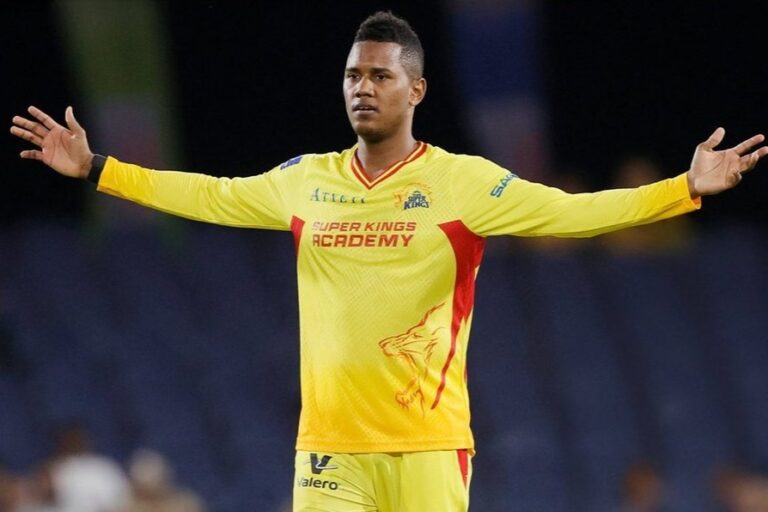 3 IPL franchises that could point Akeal Hosein at an IPL 2026 auction