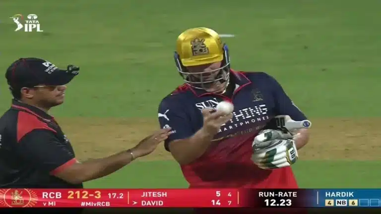 Tim David checks ball shape and gets warning in MI vs RCB Clash